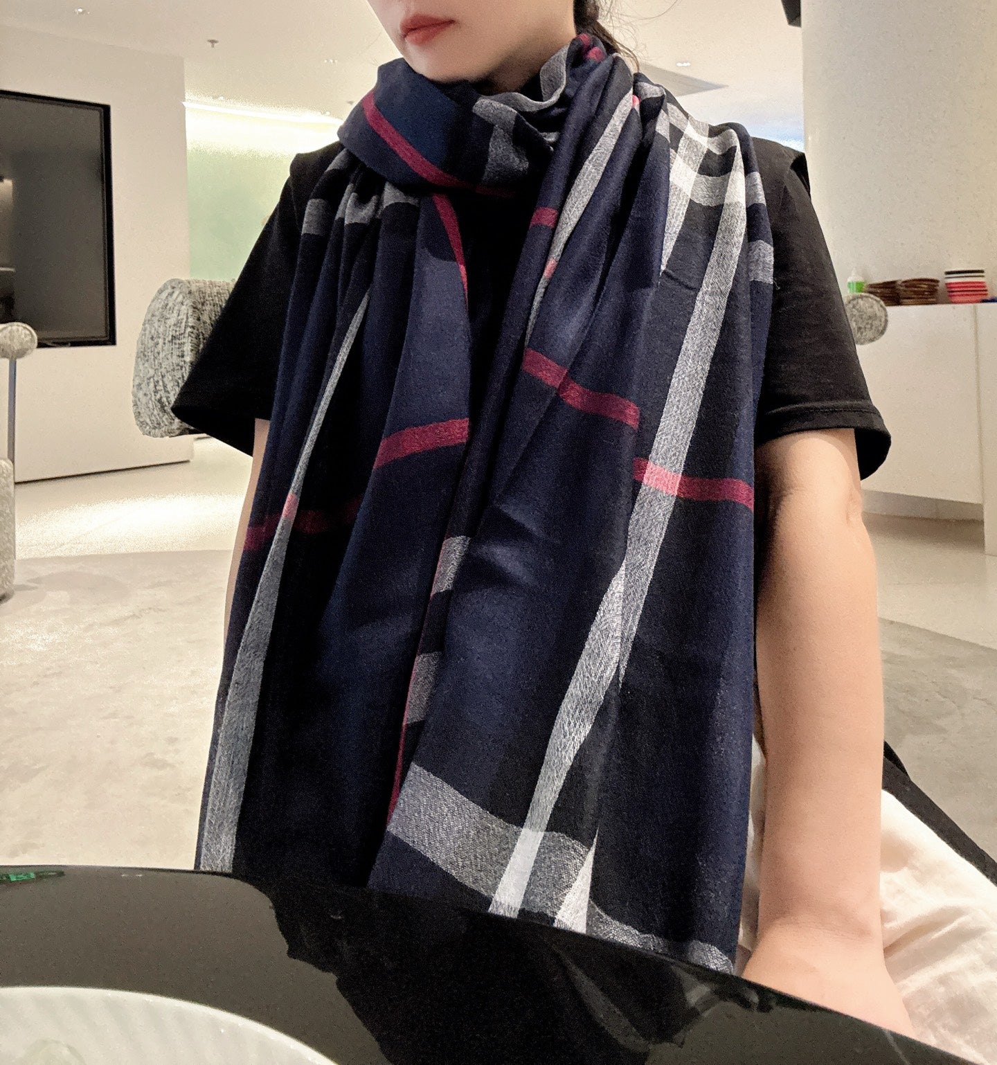 China Replica Burberry Scarf 58usd Only