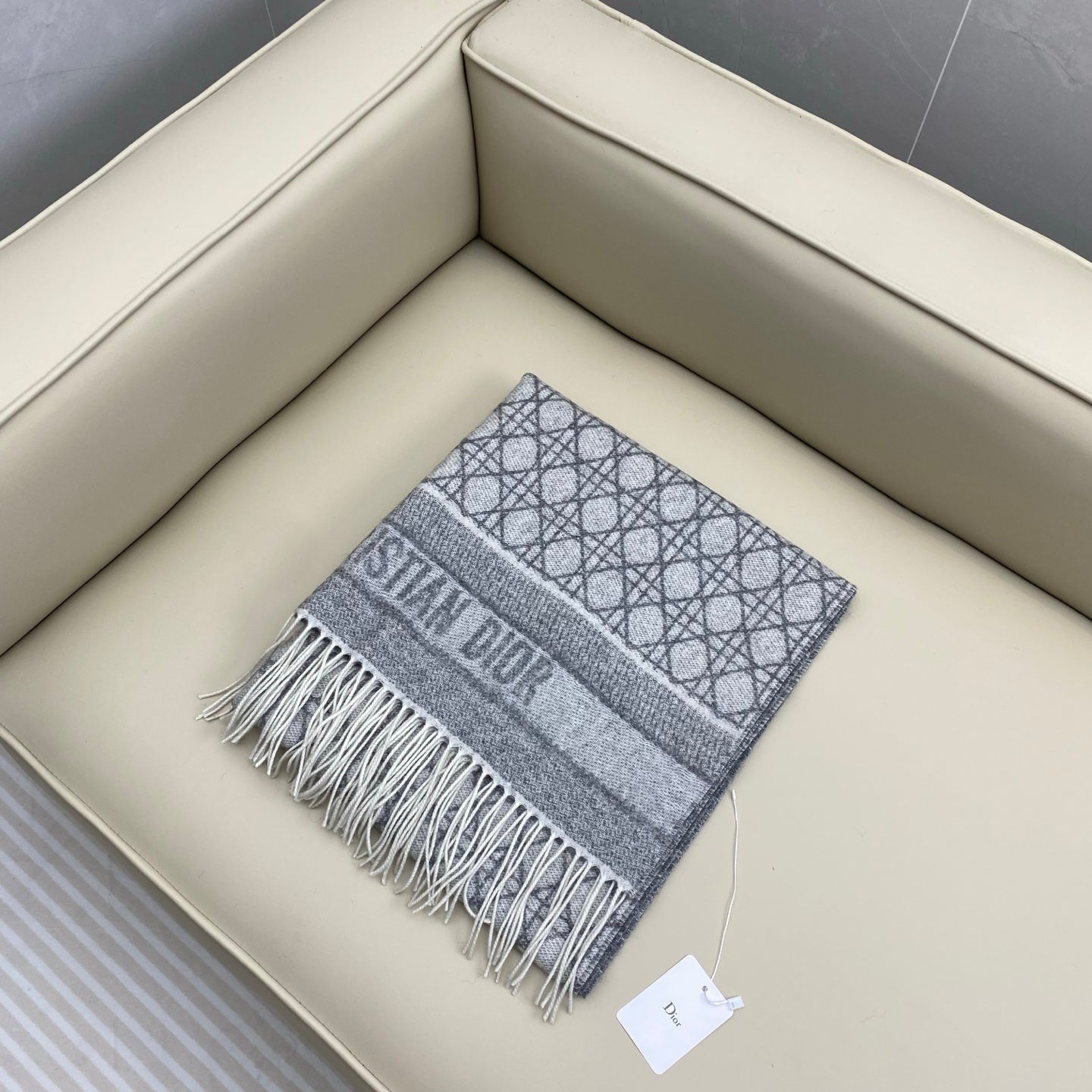 China Replica Dior Scarf 70usd Only