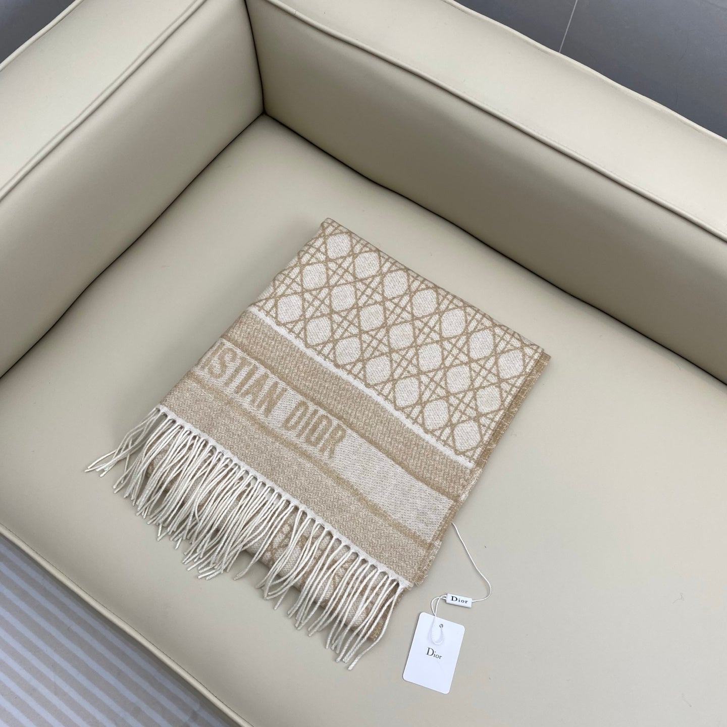 China Replica Dior Scarf 70usd Only