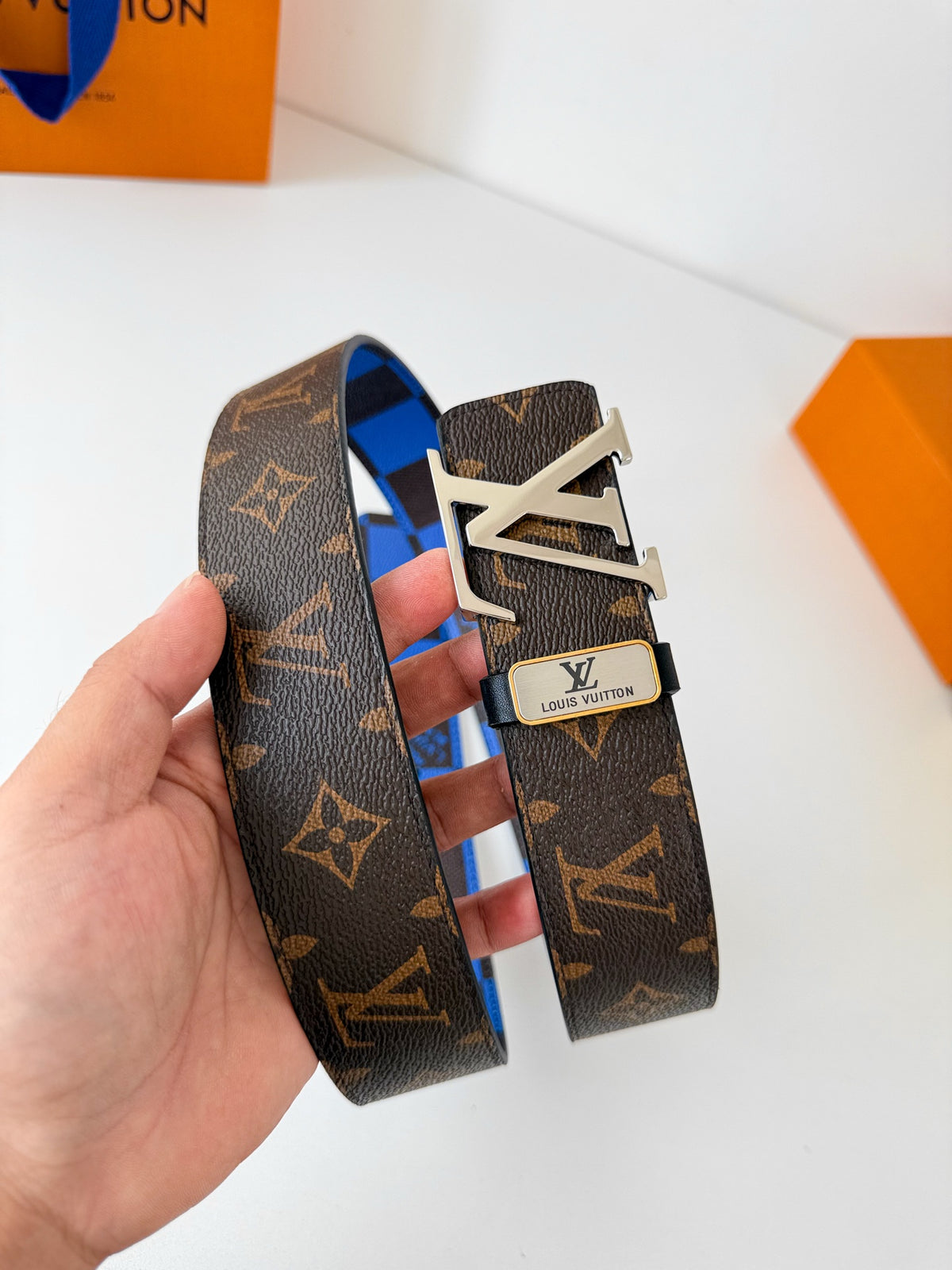 China Replica LV Belts 42usd Only