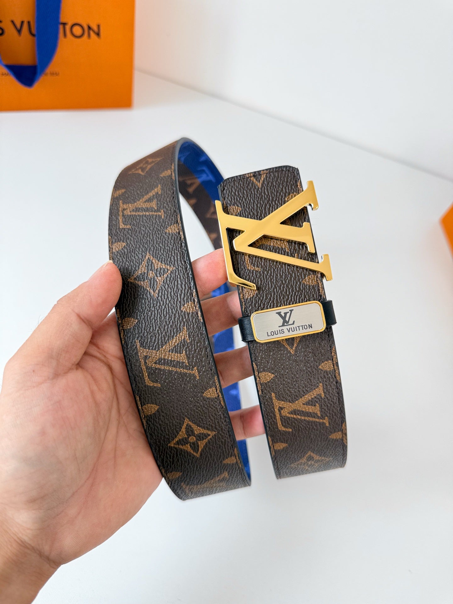 China Replica LV Belts 42usd Only