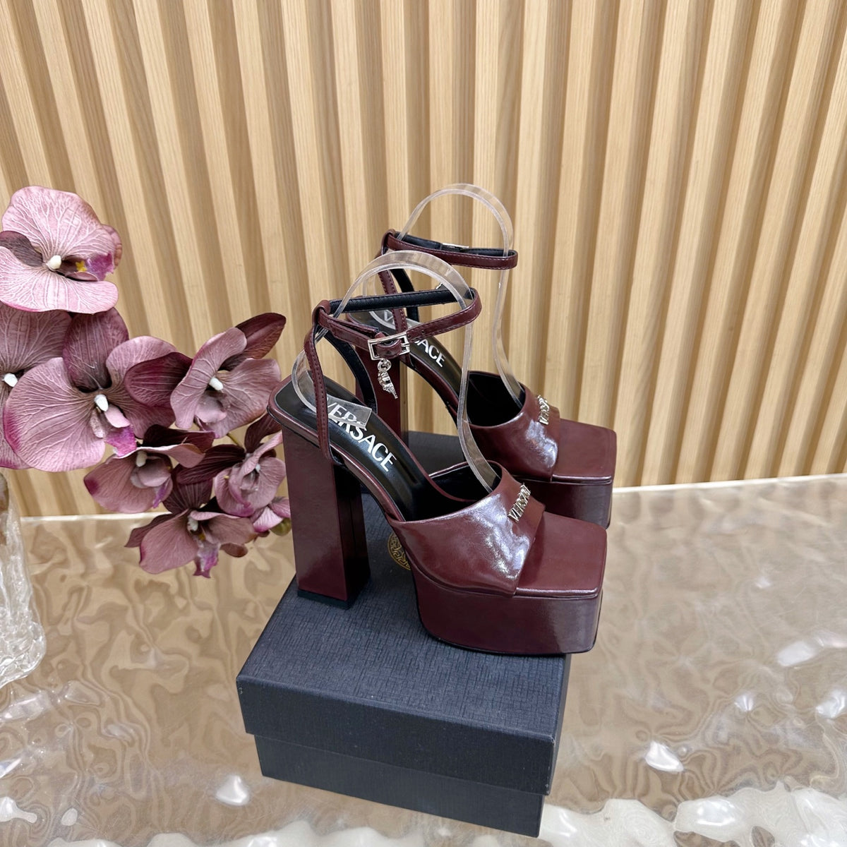 China Replica Versace Women Shoes 112usd Only