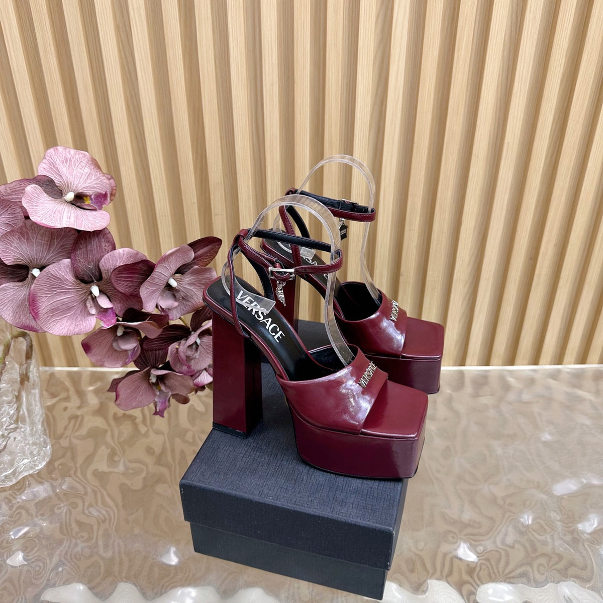 China Replica Versace Women Shoes 112usd Only