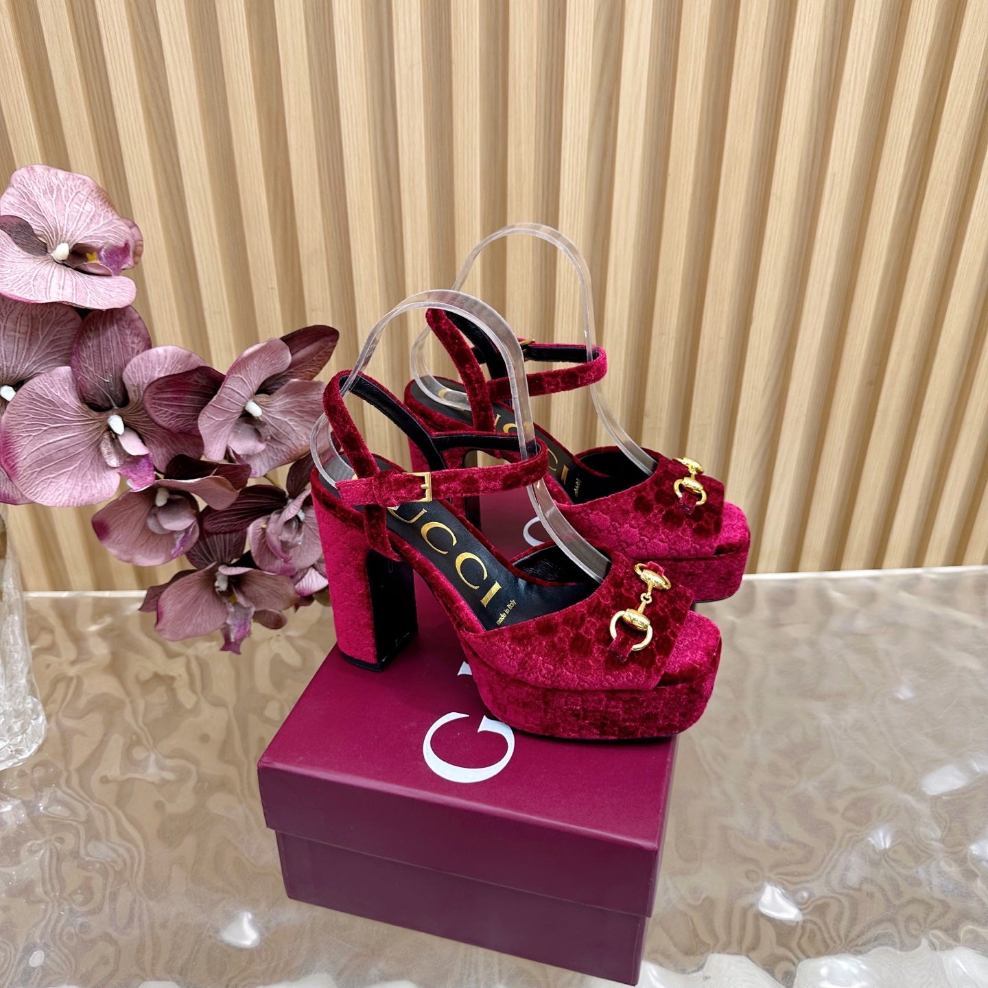 China Replica Gucci Women Shoes 112usd Only