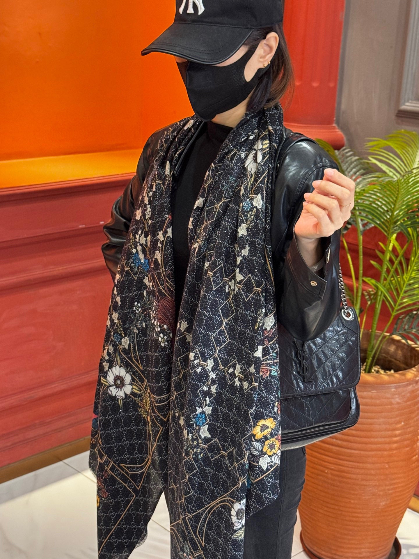 China Replica Gucci Scarf 78usd Only