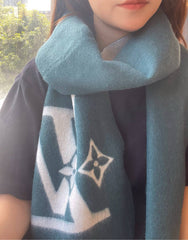 China Replica LV Scarf 42usd Only