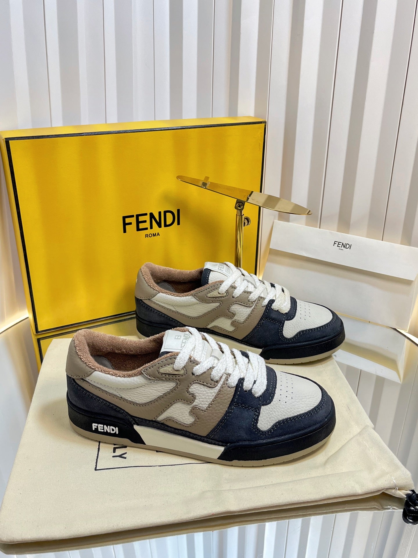 China Replica Fendi Women Shoes 108usd Only