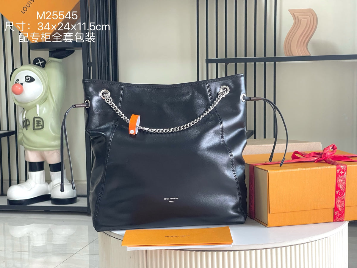 China Replica LV Handbags 324usd Only