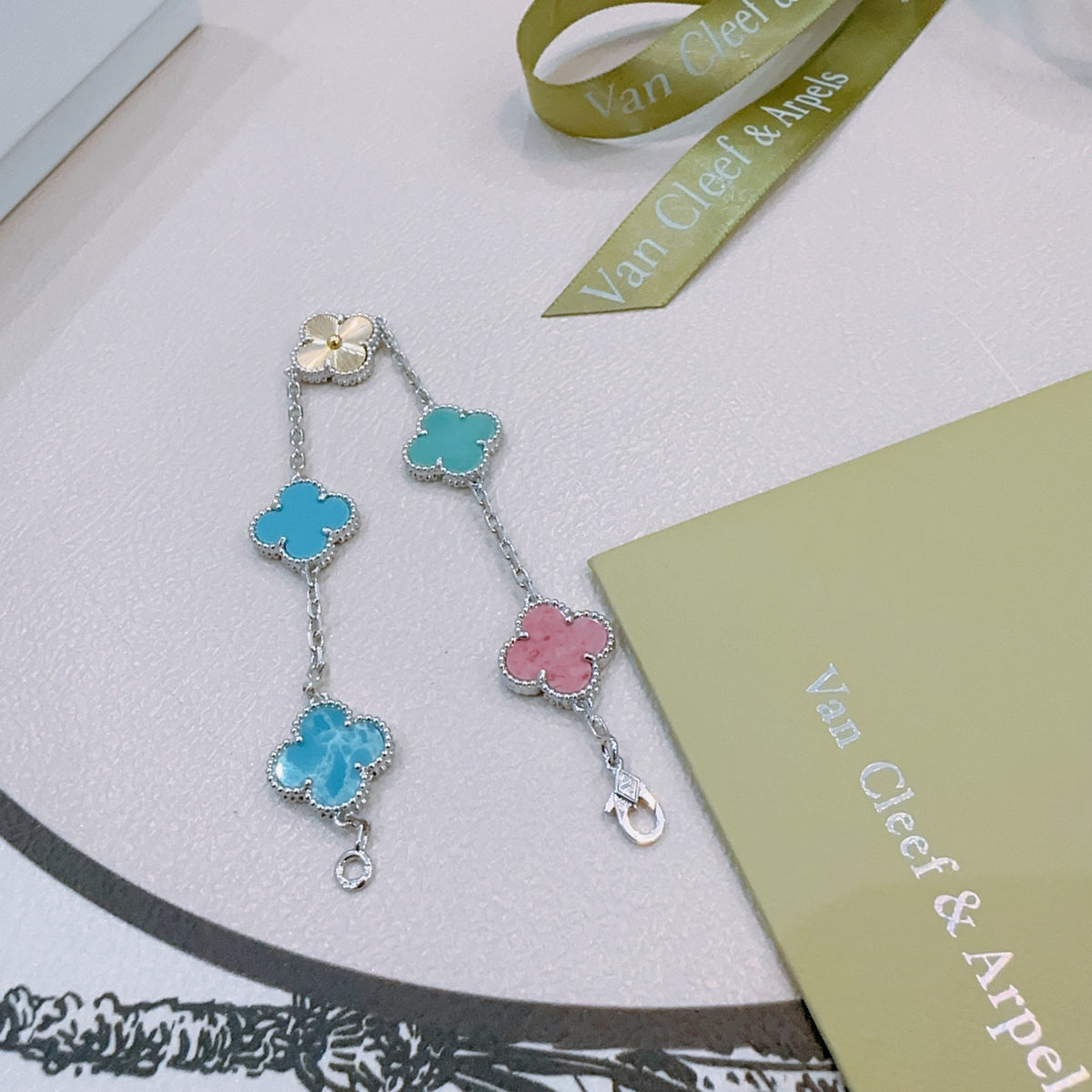 China Replica Van Cleef Arpels Bracelets 40usd Only