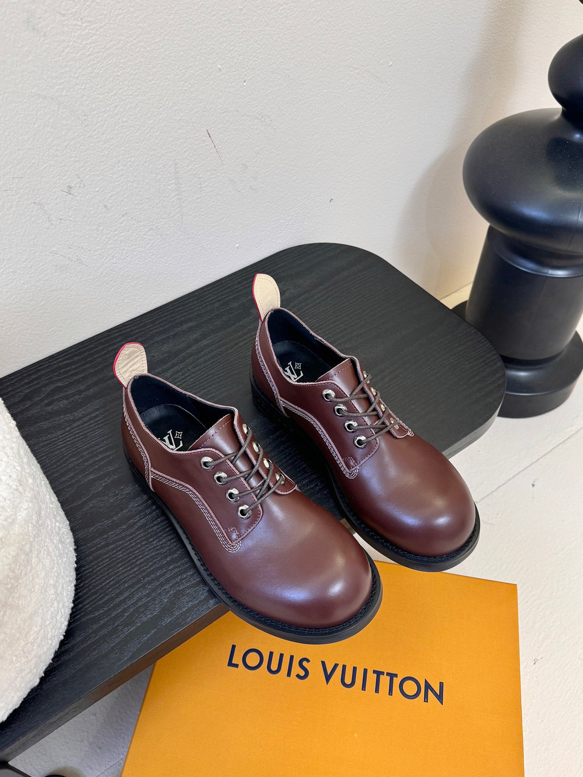 China Replica LV Women Shoes 136usd Only