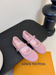 China Replica LV Women Shoes 122usd Only
