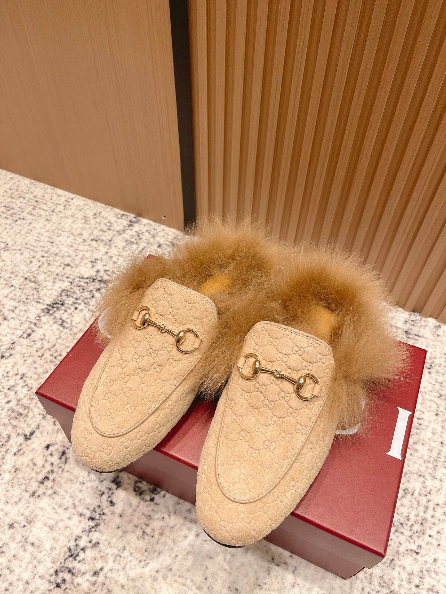 China Replica Gucci Women Shoes 122usd Only
