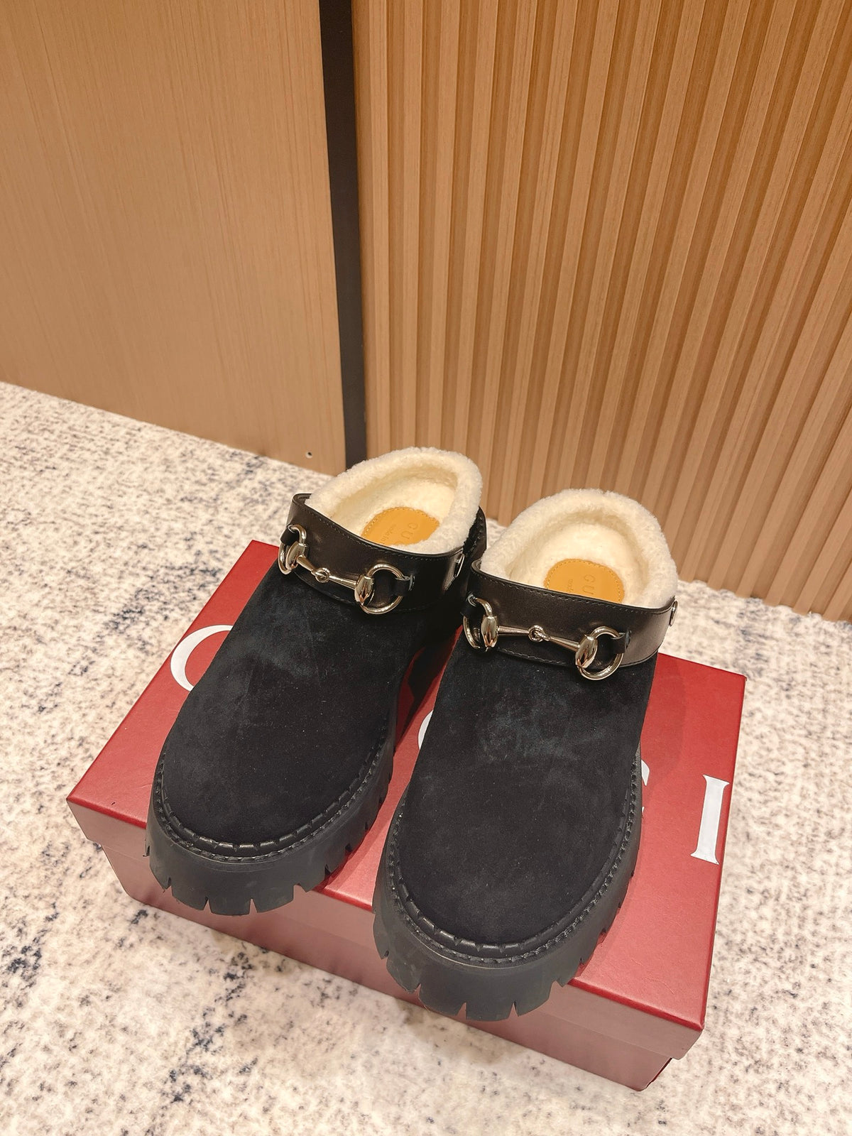 China Replica Gucci Women Shoes 115usd Only