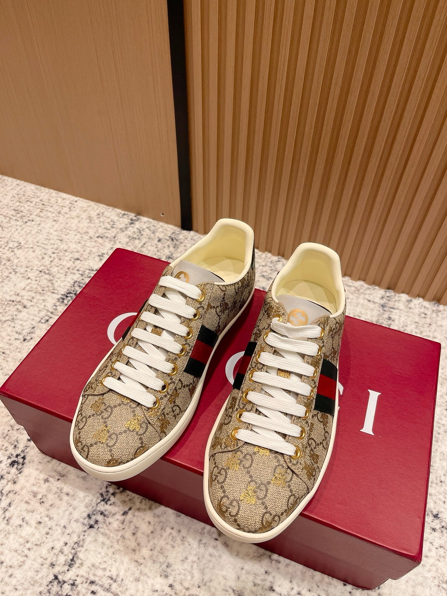 China Replica Gucci Women Shoes 105usd Only