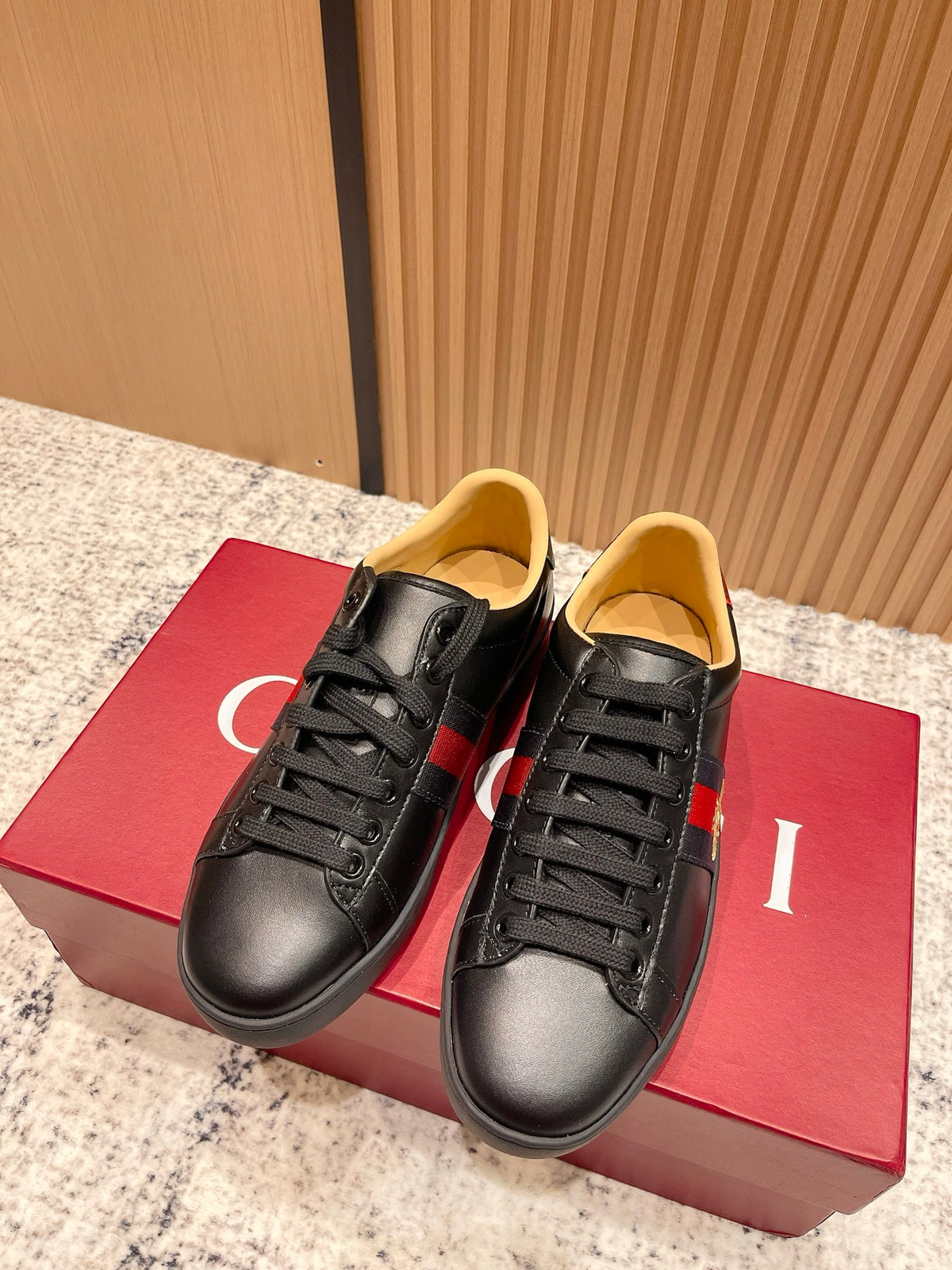 China Replica Gucci Women Shoes 105usd Only