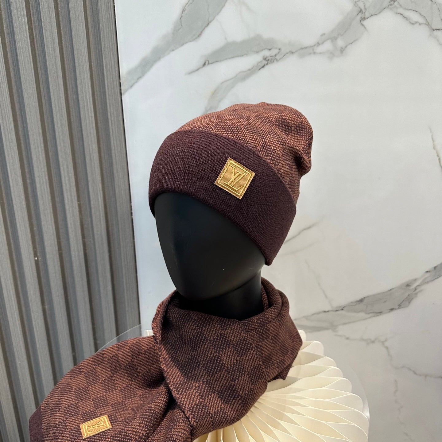 China Replica LV Scarf 38usd Only