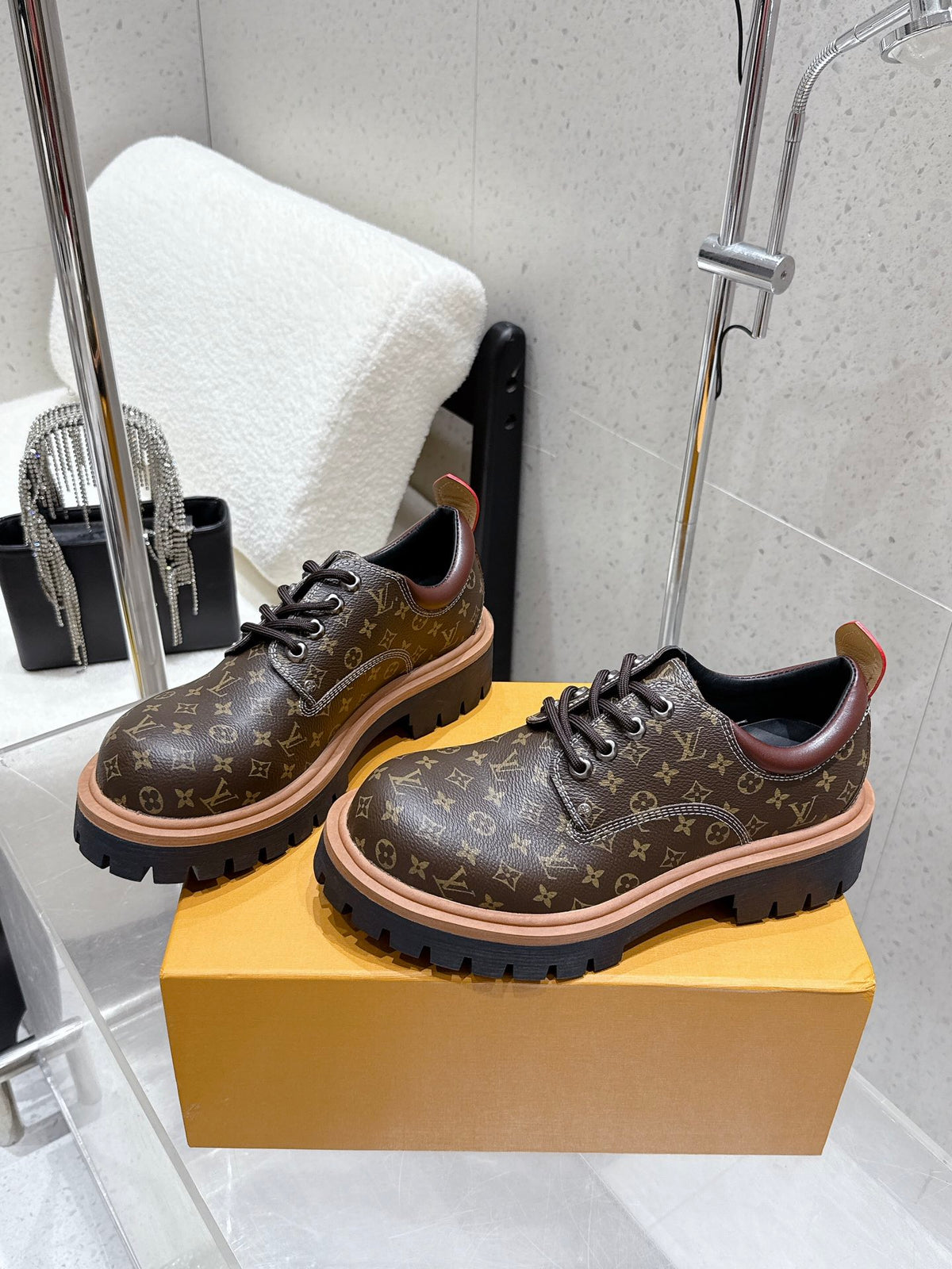 China Replica LV Women Shoes 133usd Only
