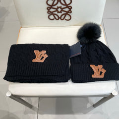 China Replica LV Scarf 46usd Only