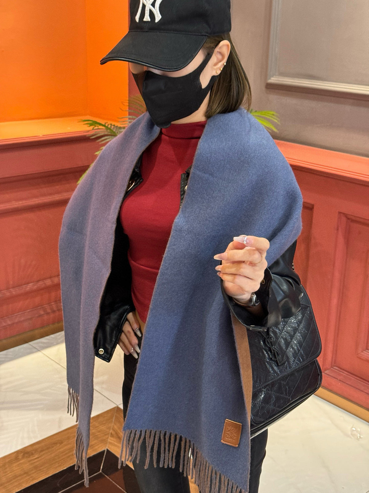 China Replica Loewe Scarf 50usd Only