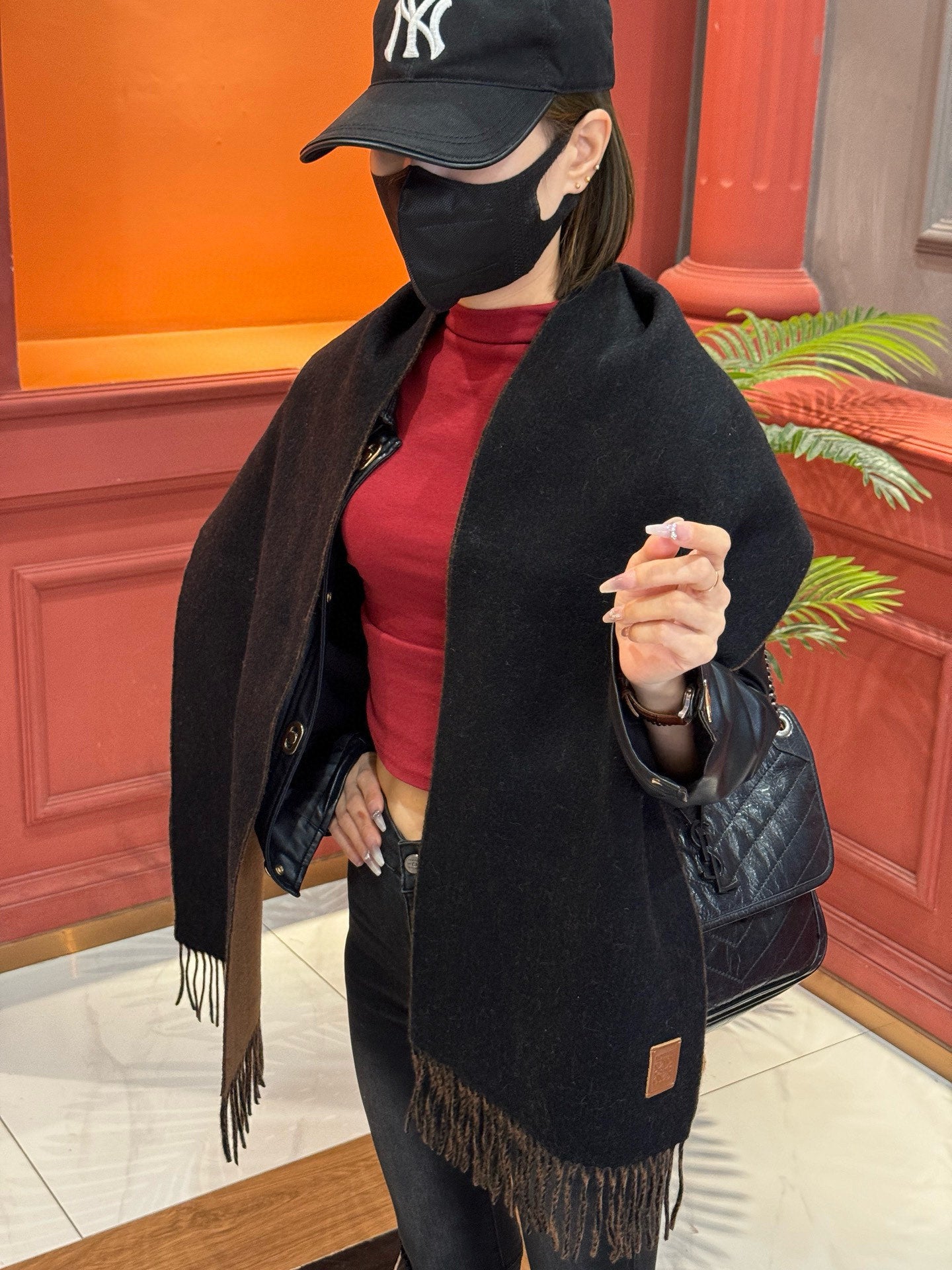China Replica Loewe Scarf 50usd Only