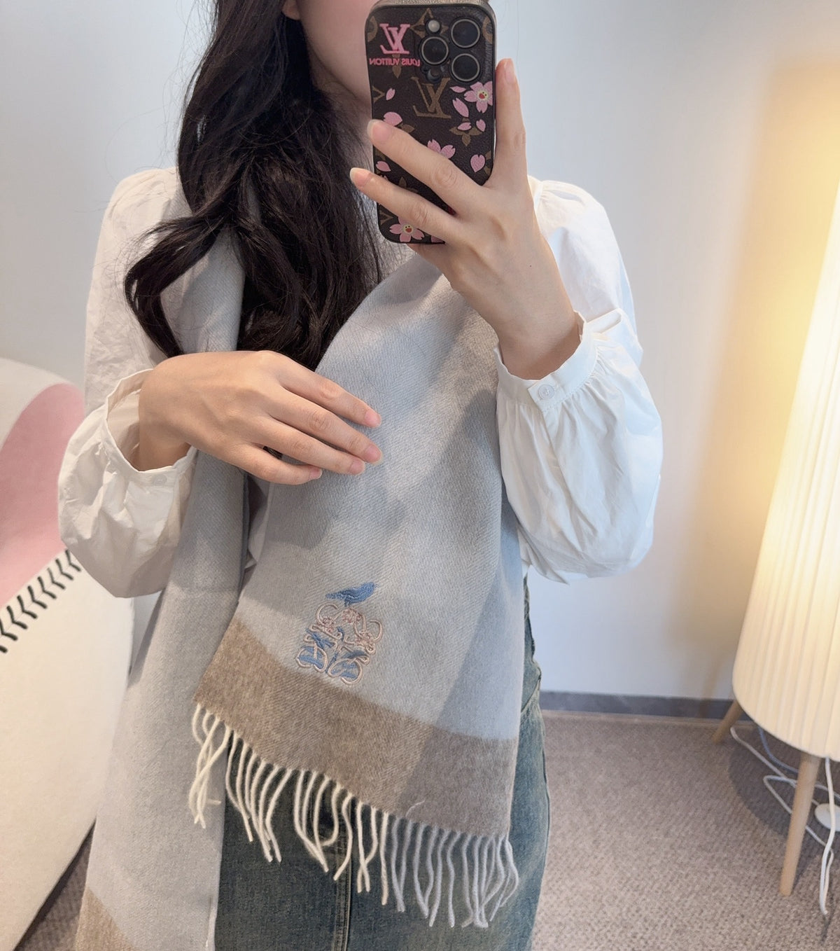 China Replica Loewe Scarf 48usd Only