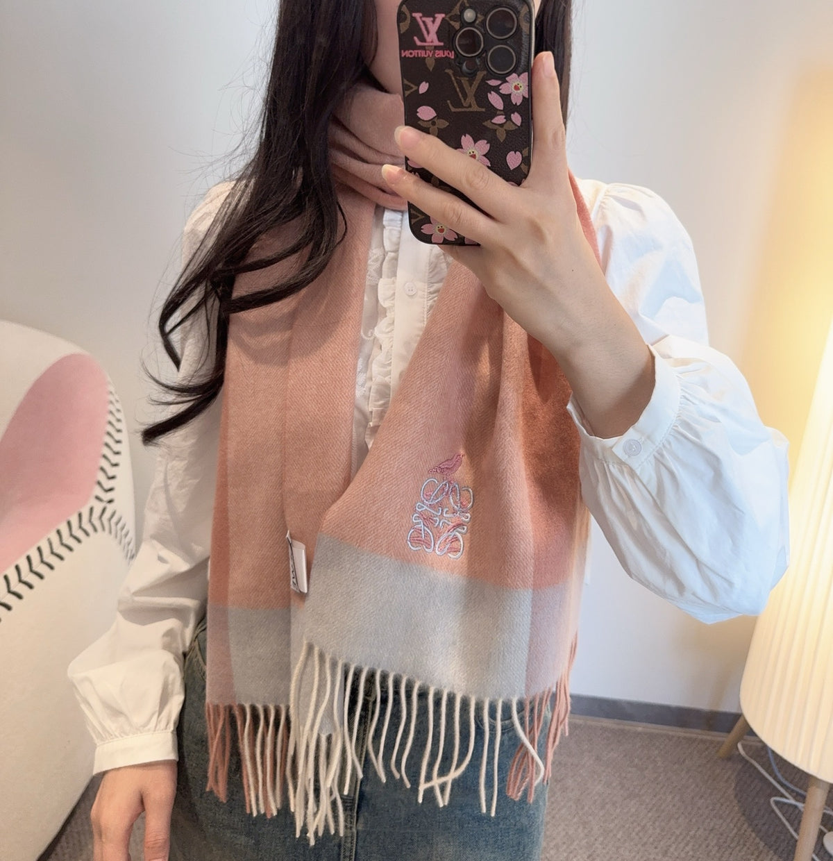 China Replica Loewe Scarf 48usd Only