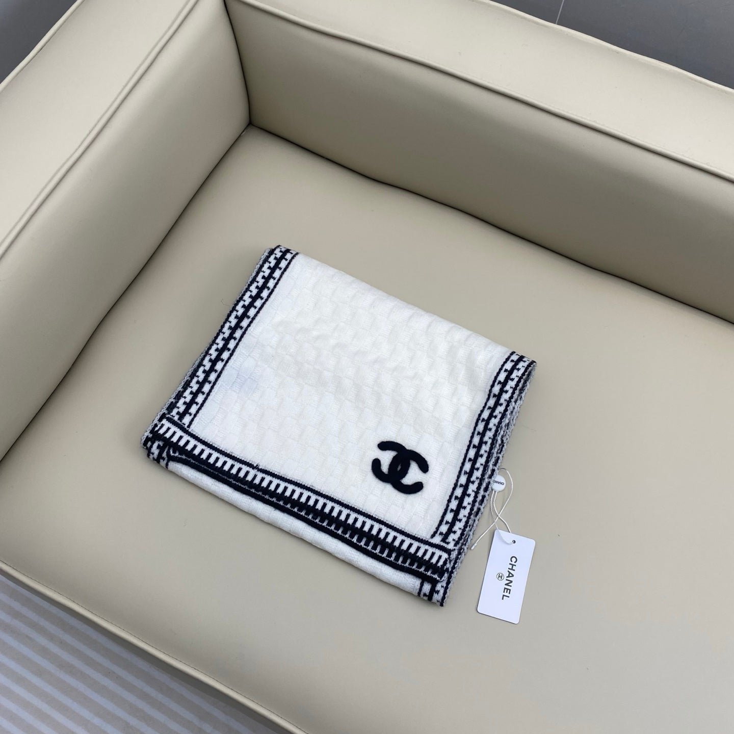 China Replica Chanel Scarf 54usd Only