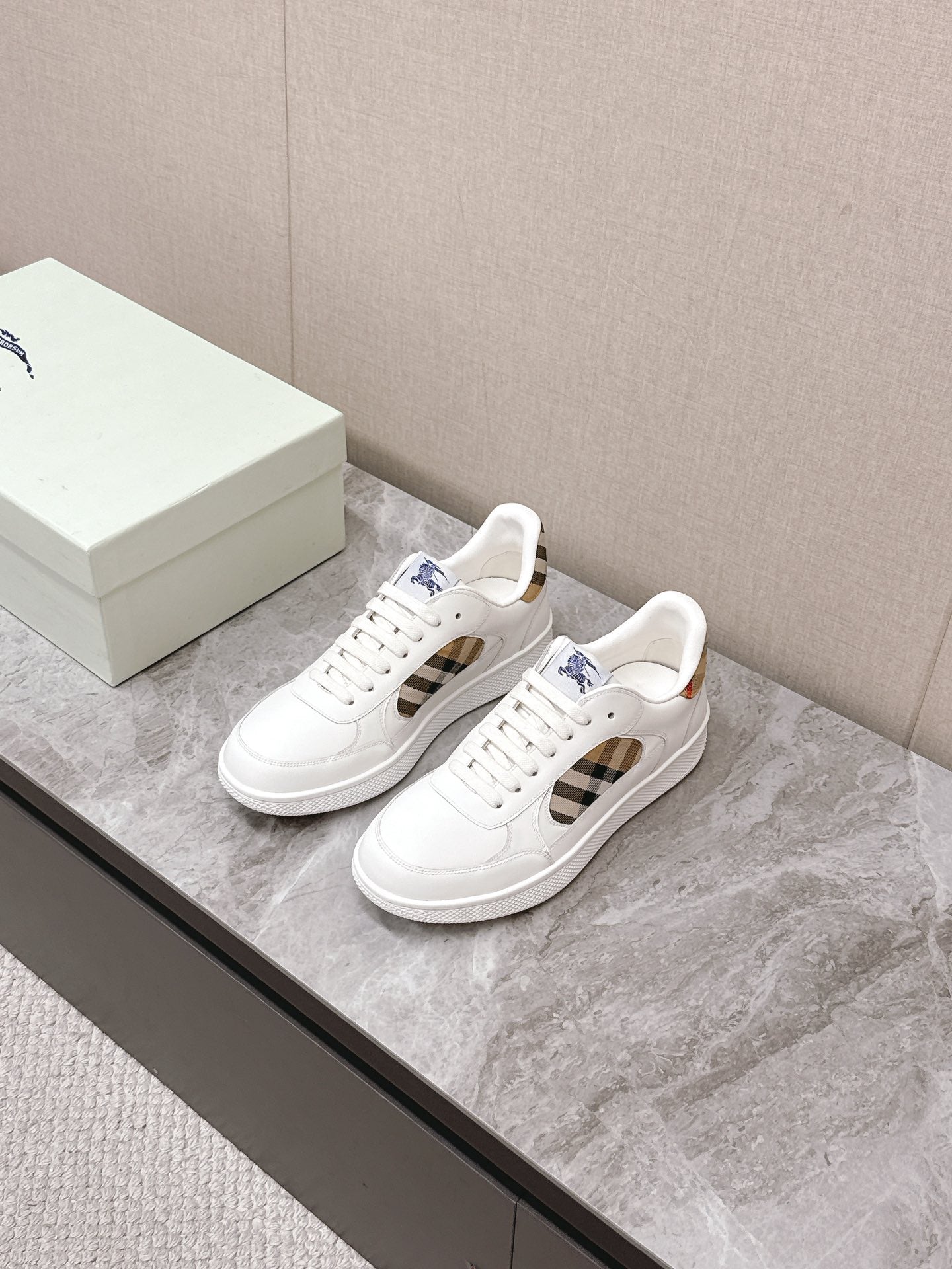 China Replica Burberry Women Shoes 105usd Only