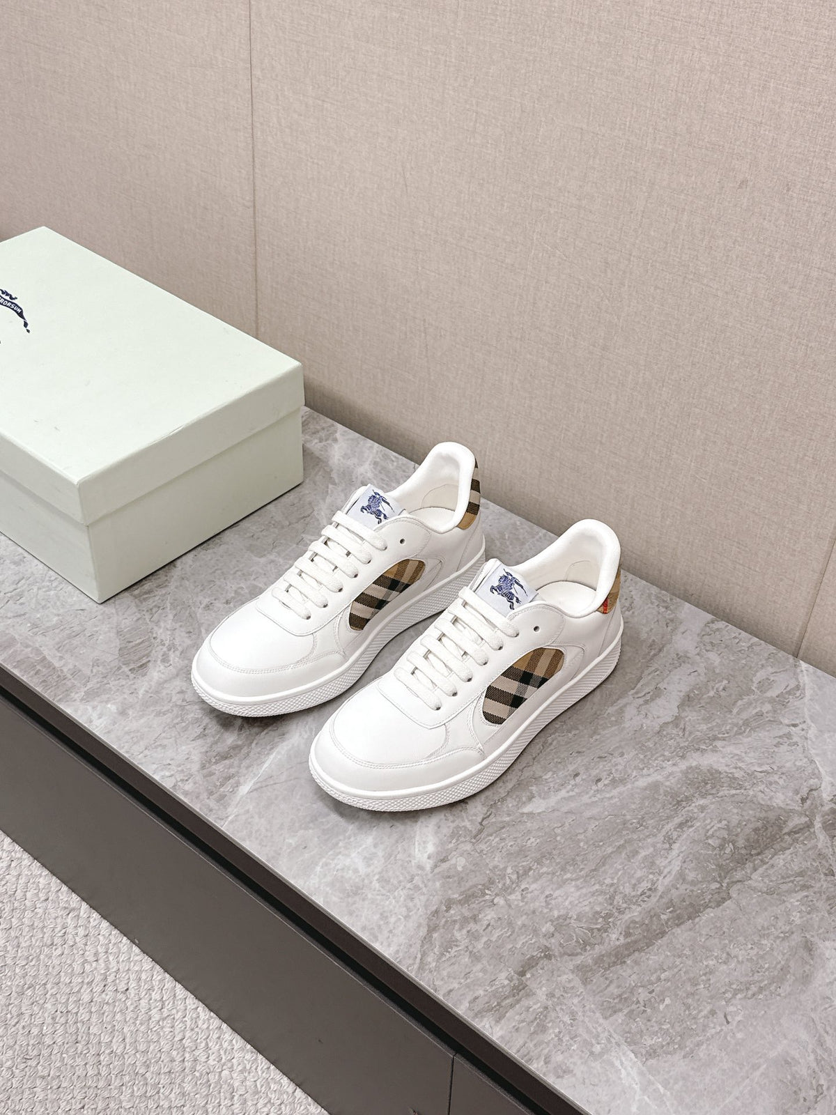 China Replica Burberry Women Shoes 105usd Only