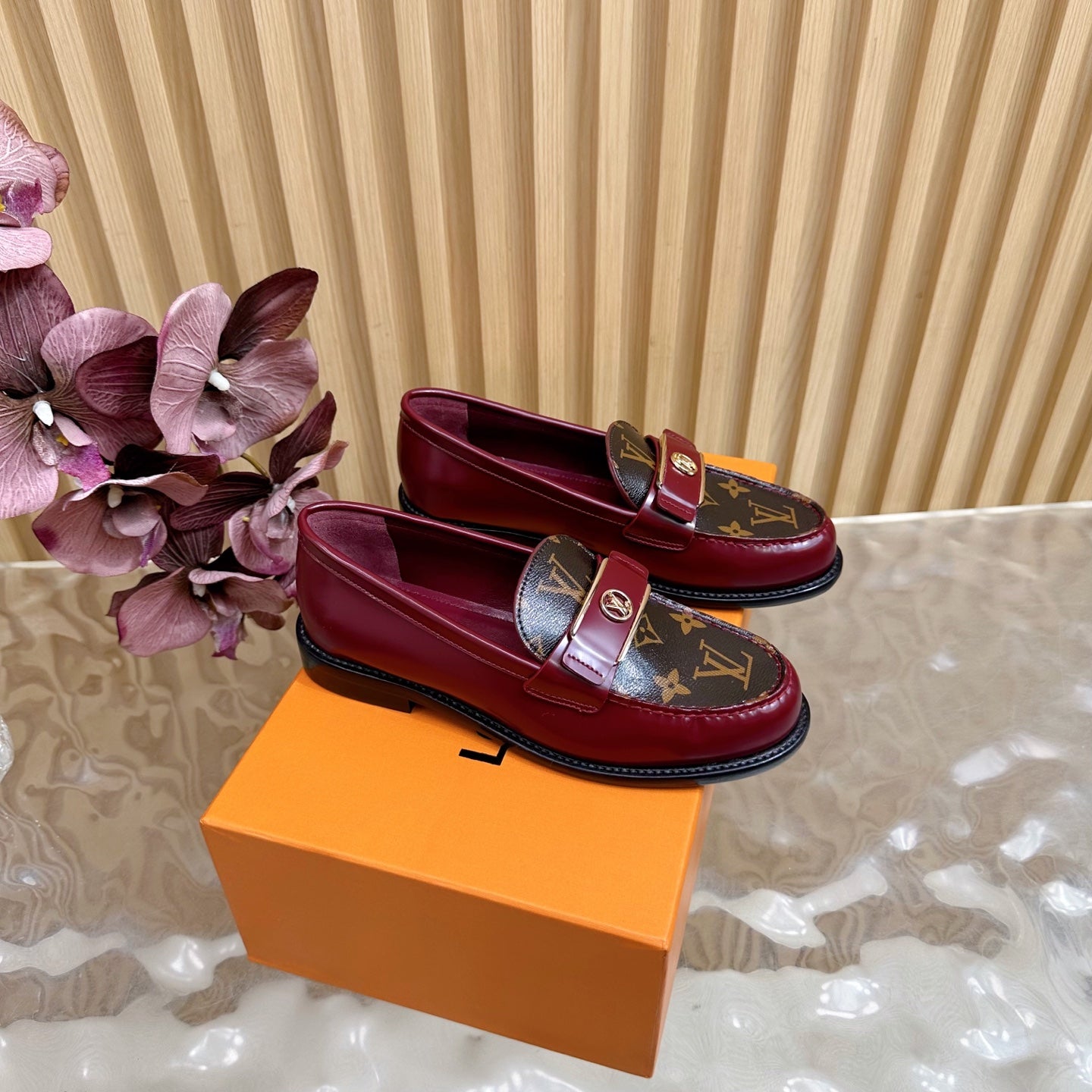 China Replica LV Women Shoes 119usd Only