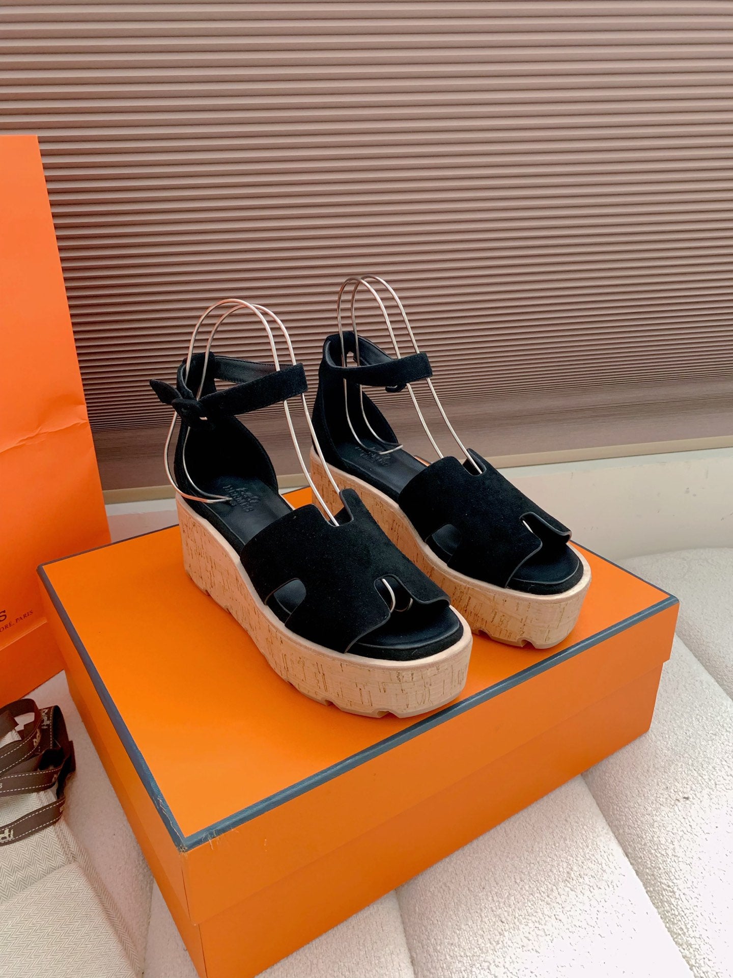 China Replica Hermes Women Shoes 102usd Only
