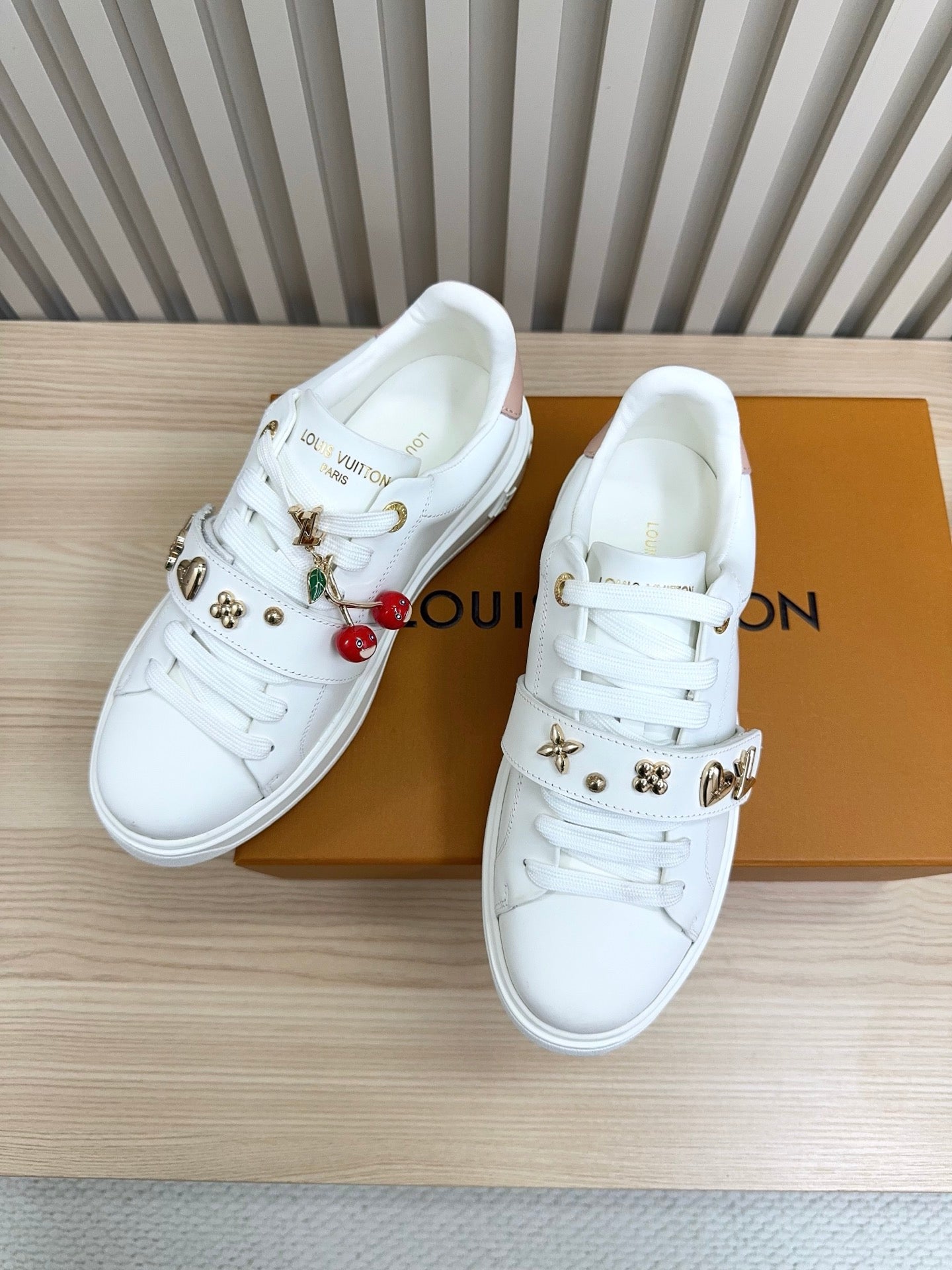 China Replica LV Women Shoes 115usd Only