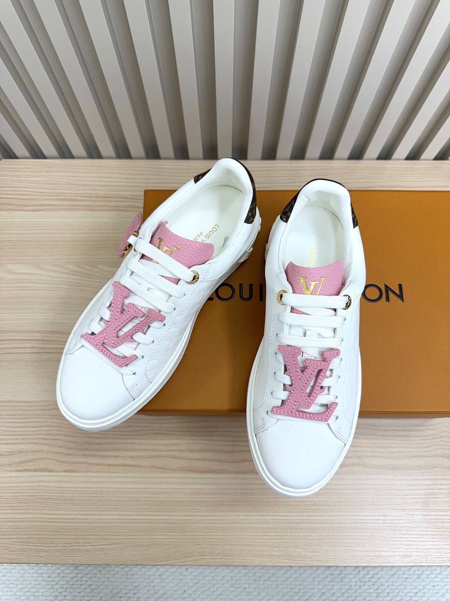 China Replica LV Women Shoes 112usd Only