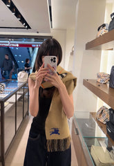 China Replica Burberry Scarf 48usd Only