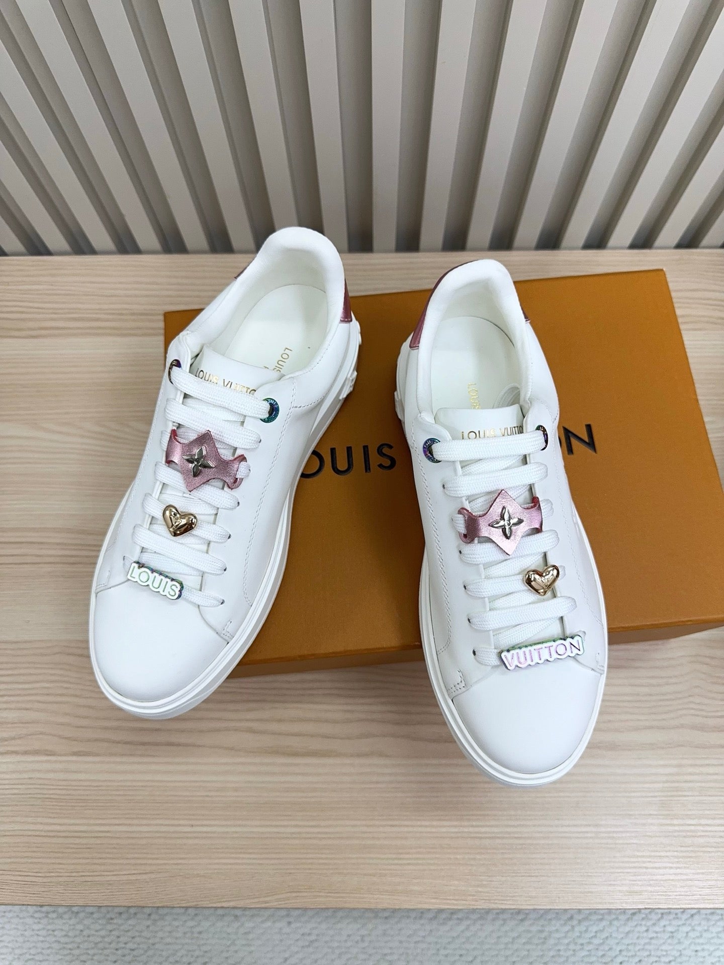 China Replica LV Women Shoes 112usd Only