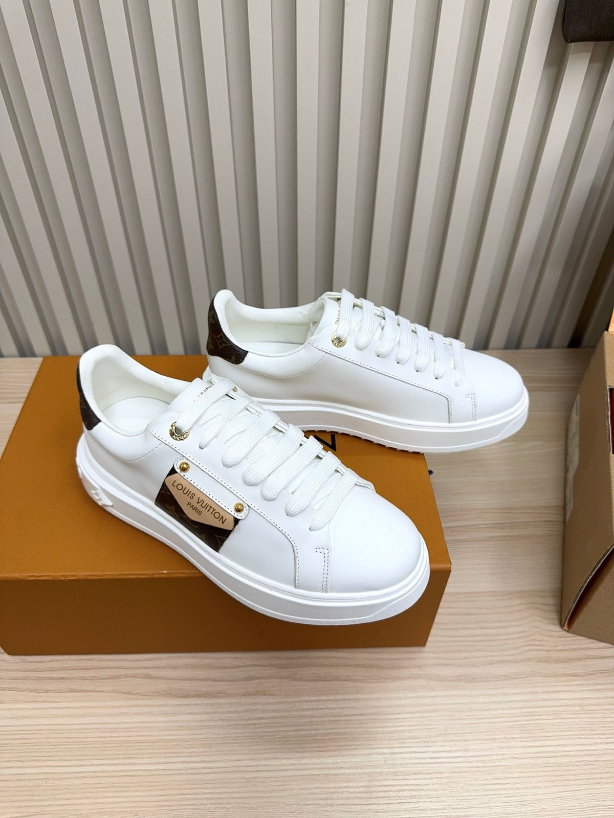 China Replica LV Women Shoes 112usd Only