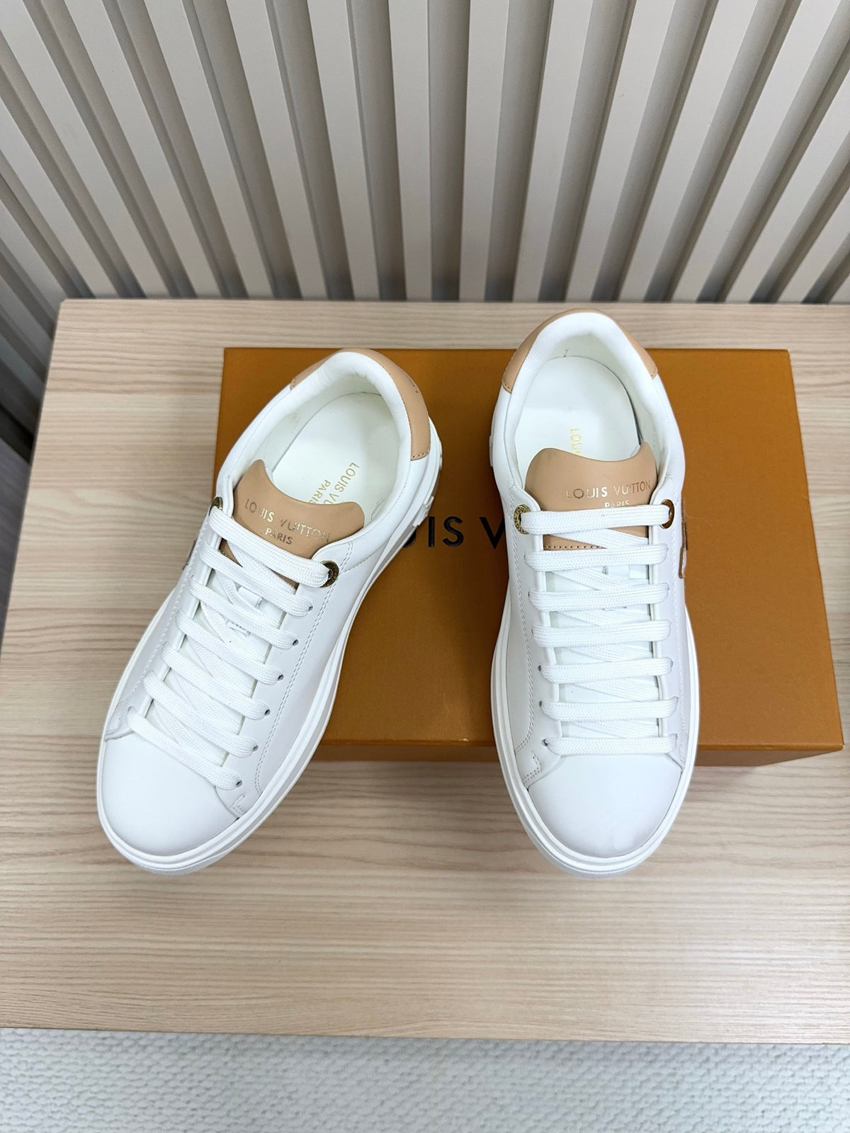 China Replica LV Women Shoes 112usd Only