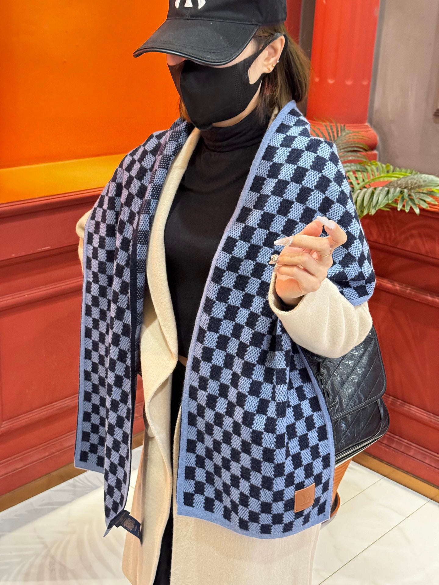 China Replica Gucci Scarf 68usd Only