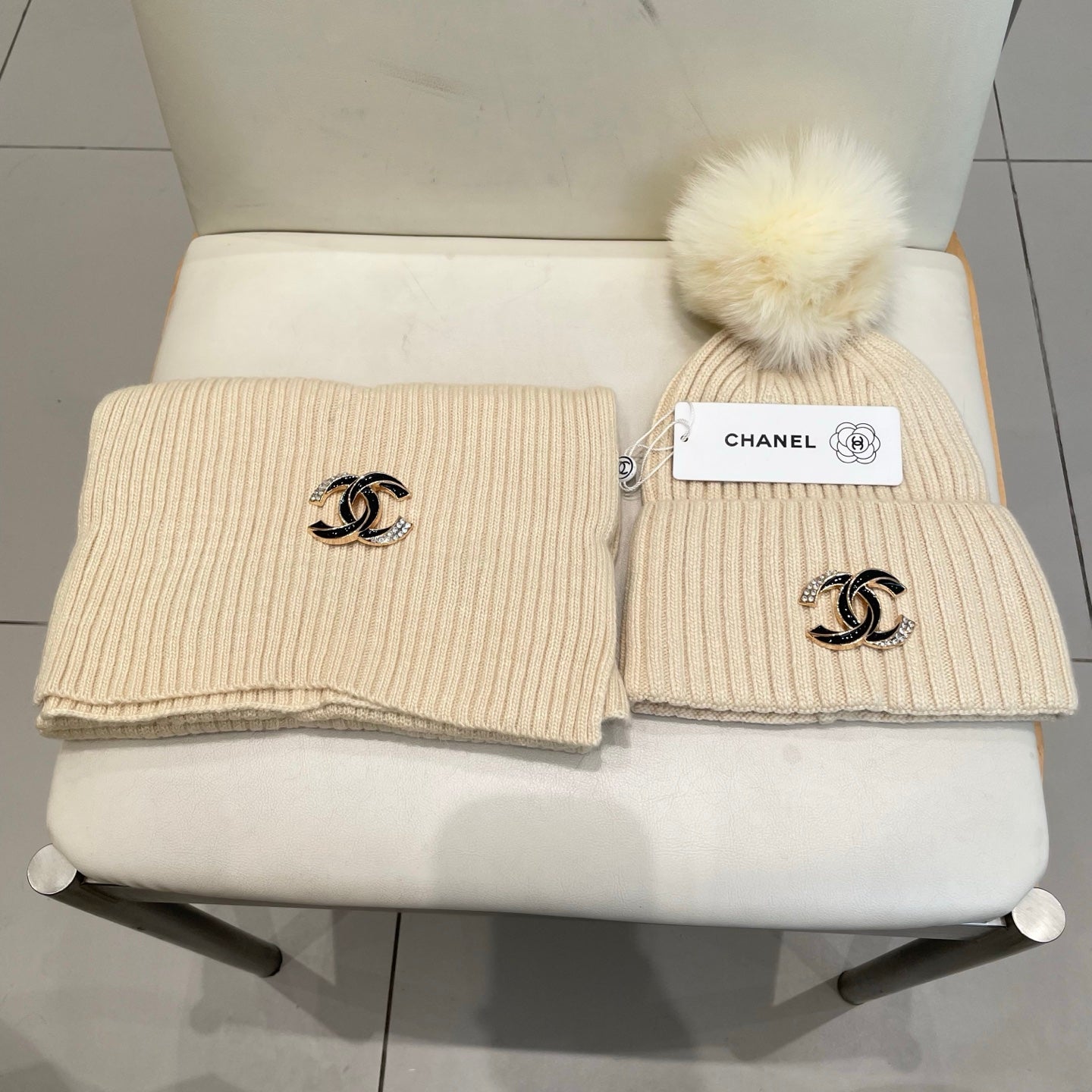 China Replica Chanel Scarf 62usd Only