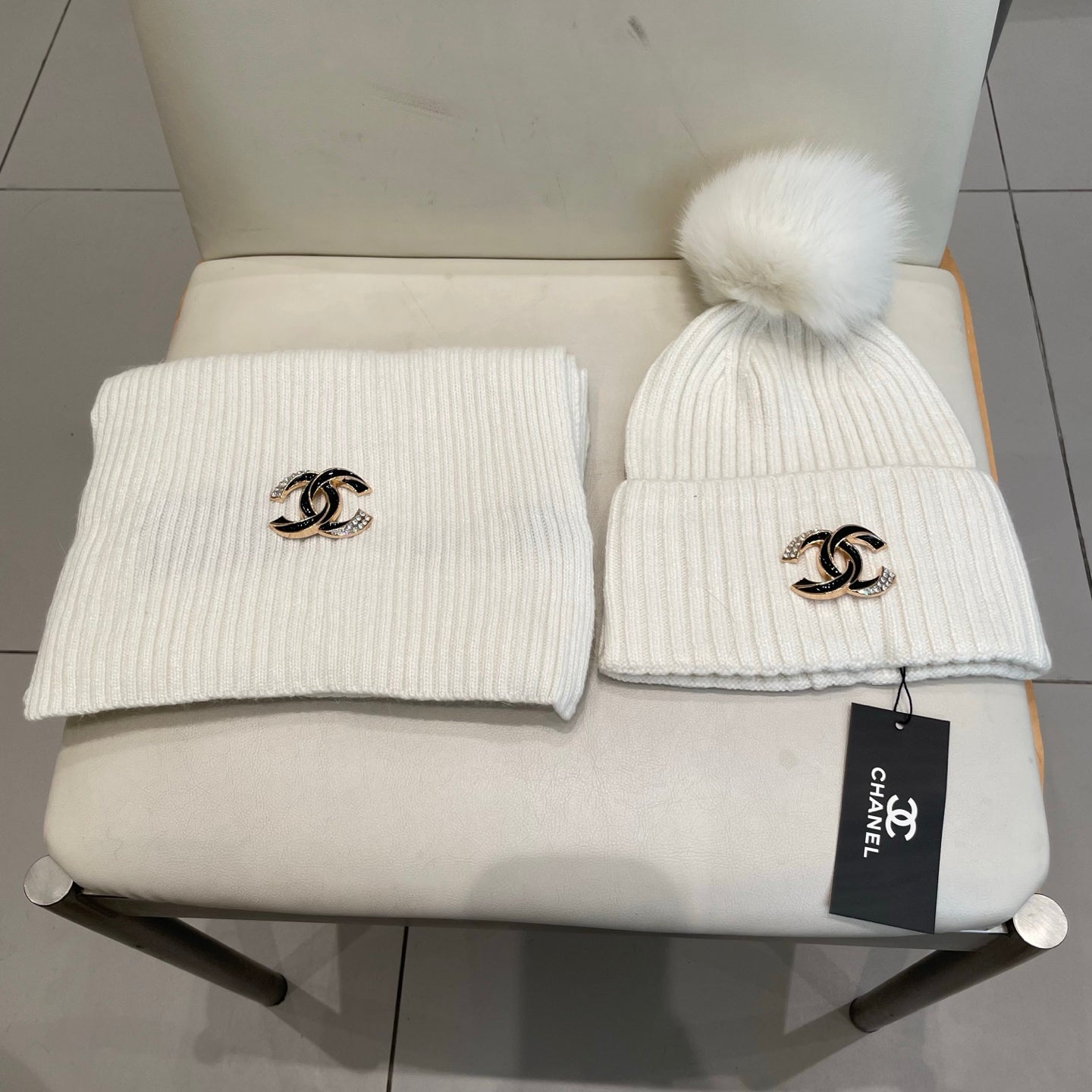 China Replica Chanel Scarf 62usd Only
