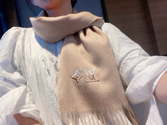 China Replica Gucci Scarf 44usd Only
