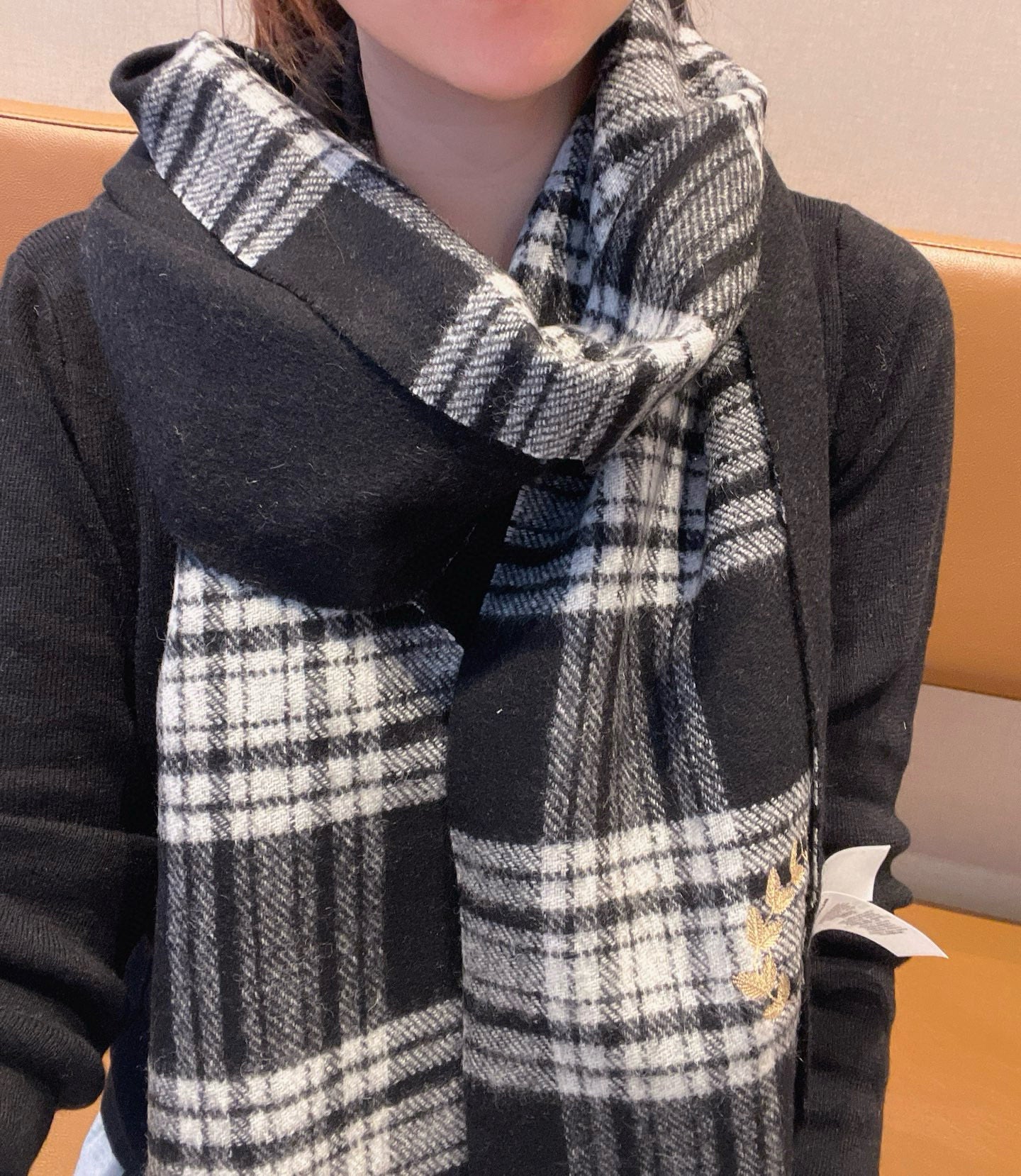 China Replica Burberry Scarf 54usd Only