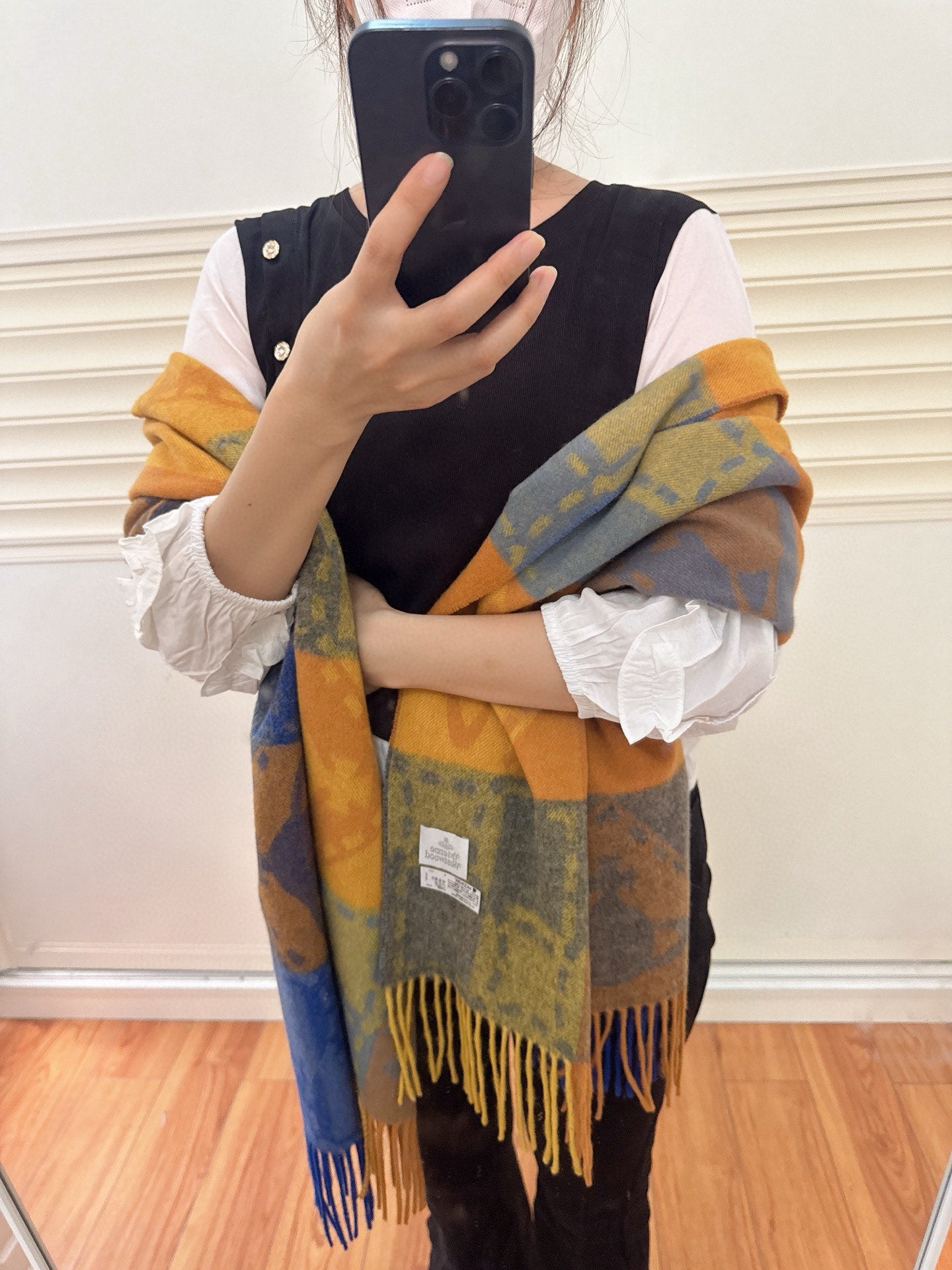 China Replica Gucci Scarf 46usd Only