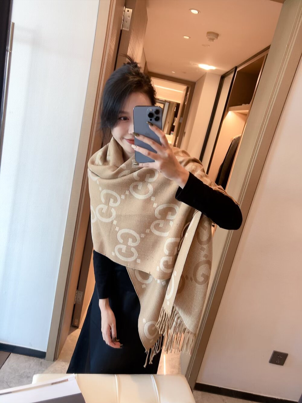 China Replica Gucci Scarf 16usd Only