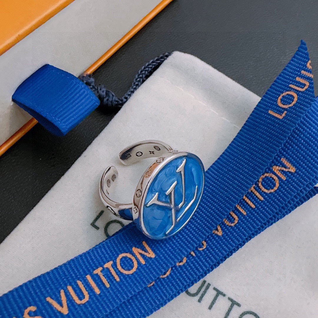 China Replica LV Rings 30usd Only