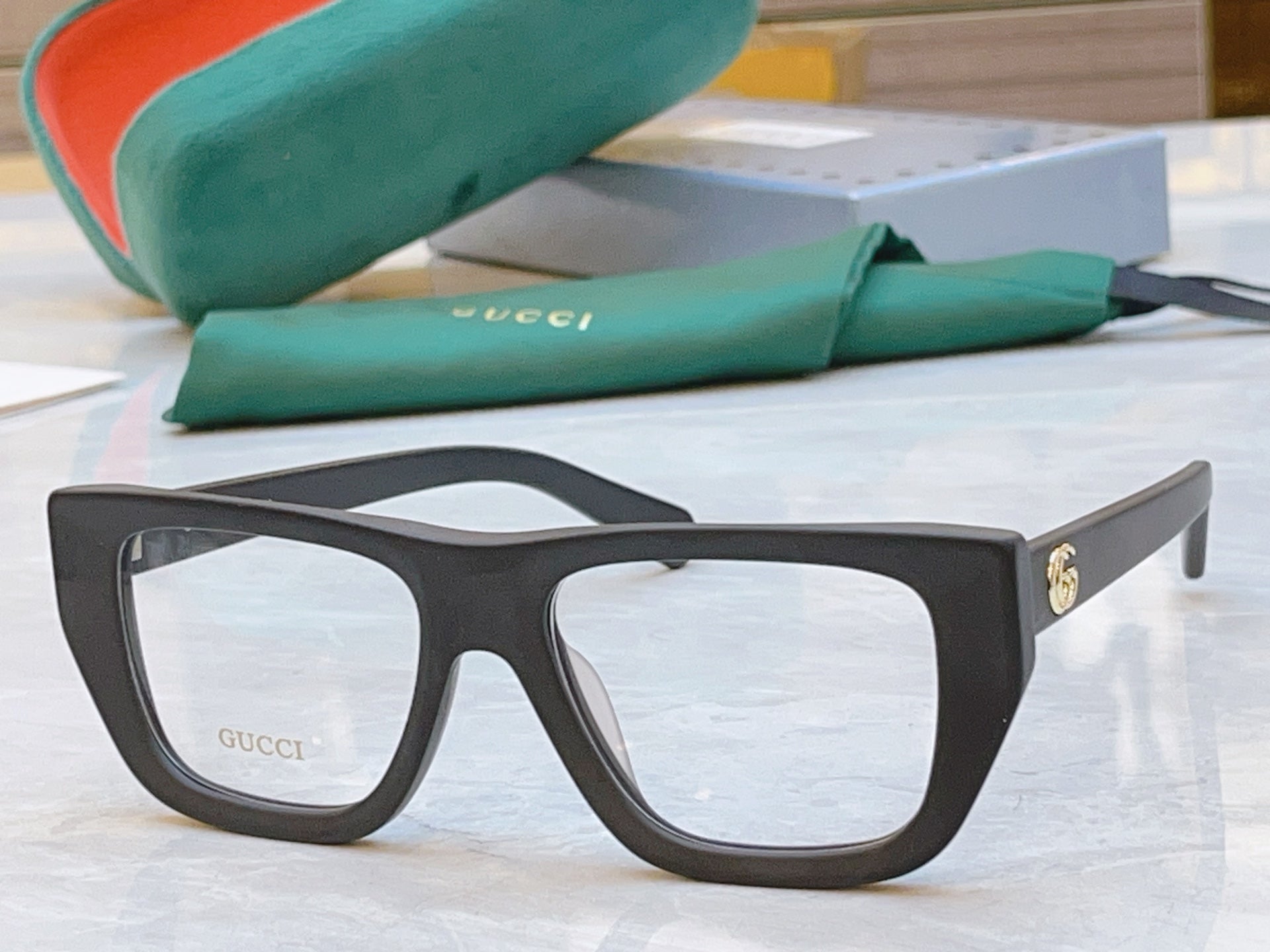 China Replica Gucci Sunglasses 36usd Only