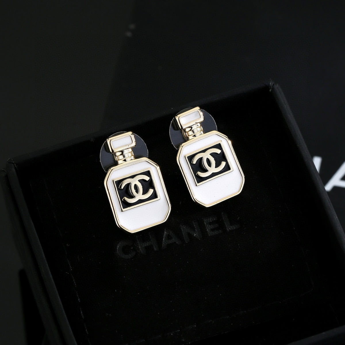 China Replica Chanel Earrings 20usd Only