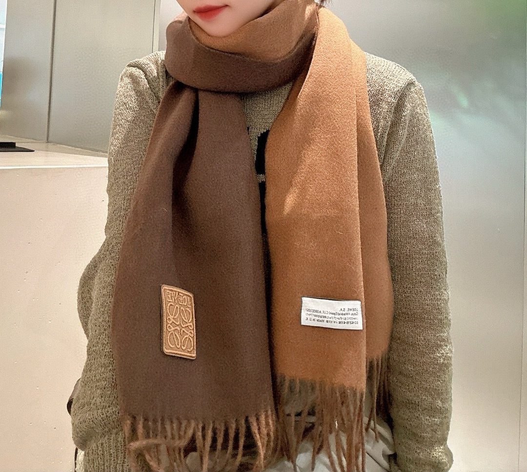 China Replica Loewe Scarf 60usd Only