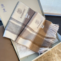 China Replica Burberry Scarf 74usd Only