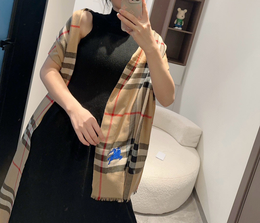 China Replica Burberry Scarf 60usd Only